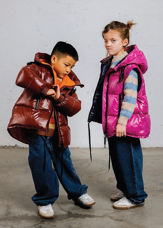 Куртка, двостороння, з капюшоном, тепла (відстібаються рукава), Фуксія, Montereggi Італія, 26OZ